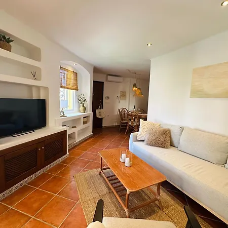 Altos Alma Boutique Punta Prima Apartment *